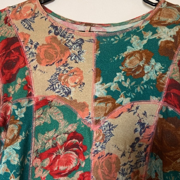 Free People ruffle bottom long sleeve top - Picture 2 of 6